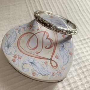 Brighton Hinged Bangle - Sparkling Heart